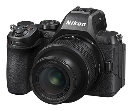 Nikon Z5 II + 24-50/4-6,3